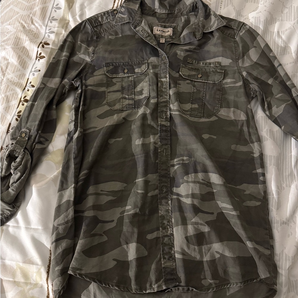 Express Green Camouflage Casual Shirt